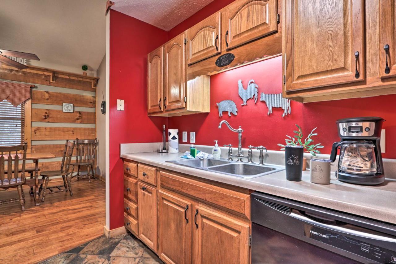 Pigeon Forge Cabin With Hot Tub, 12 Mi To Dollywood! Esterno foto